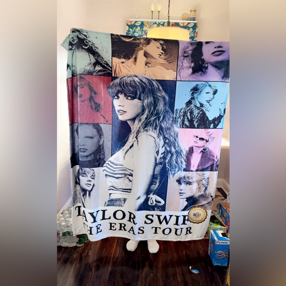 Eras Tour Taylor swift blanket New - Picture 2 of 4